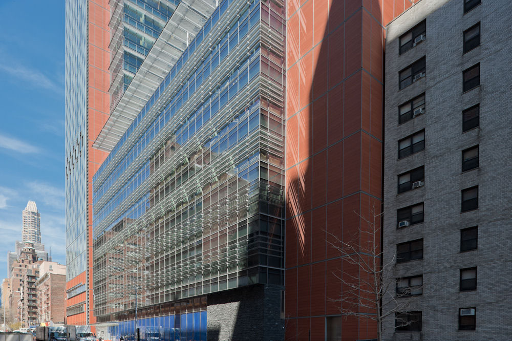 Memorial-Sloan-Kettering-Mortimer-B-Zuckerman-Research-Center-design-exterior-3.jpg