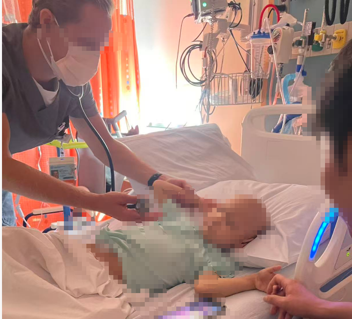 病情变化两次改签、治疗不能中断：一个神经母细胞瘤家庭的赴美抉择